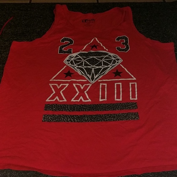 Shorts/tanks - Picture 2 of 4